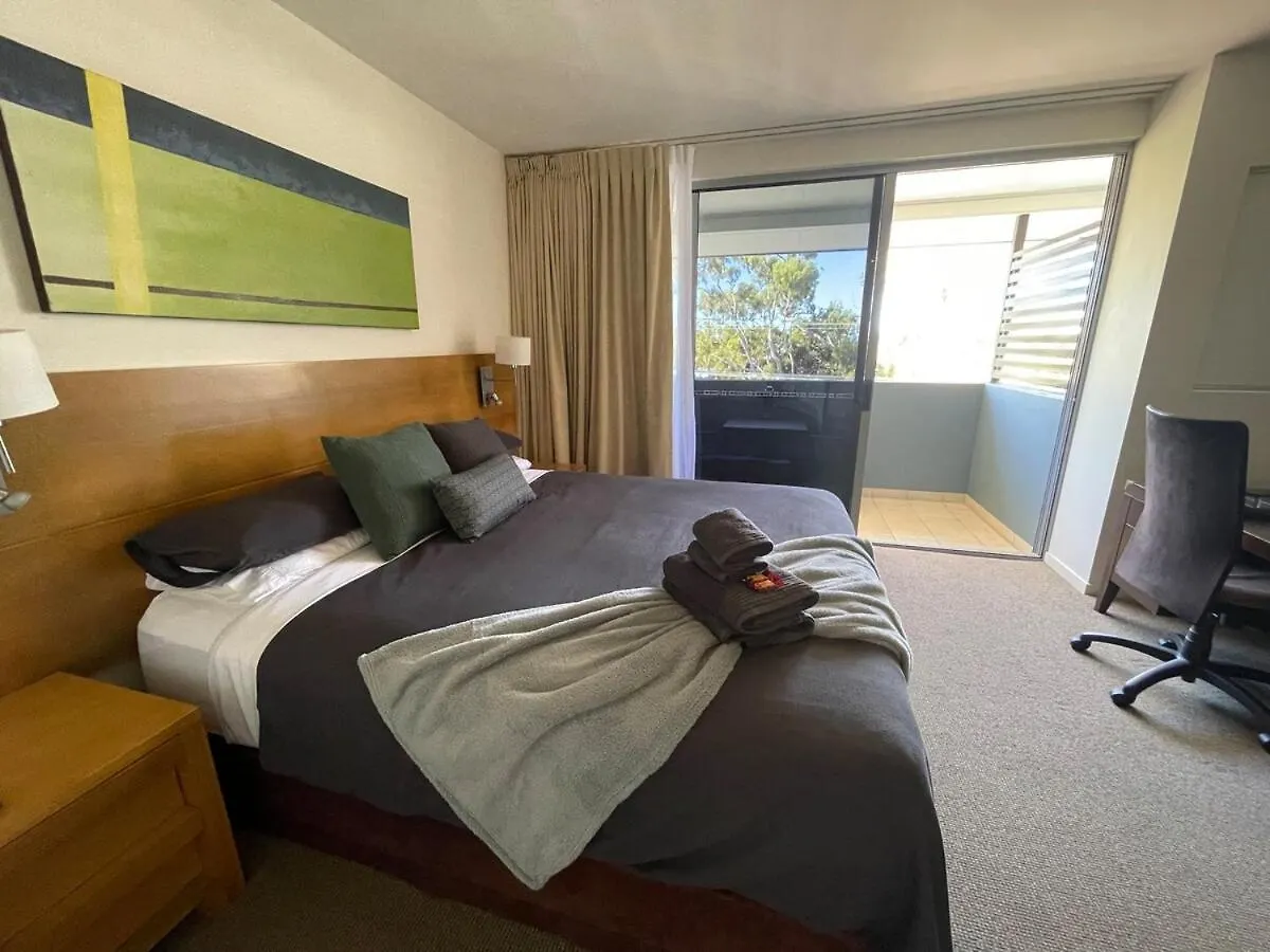 Luxe Resort Units Urangan Esp Hervey Bay Marina Ocean Views Pool