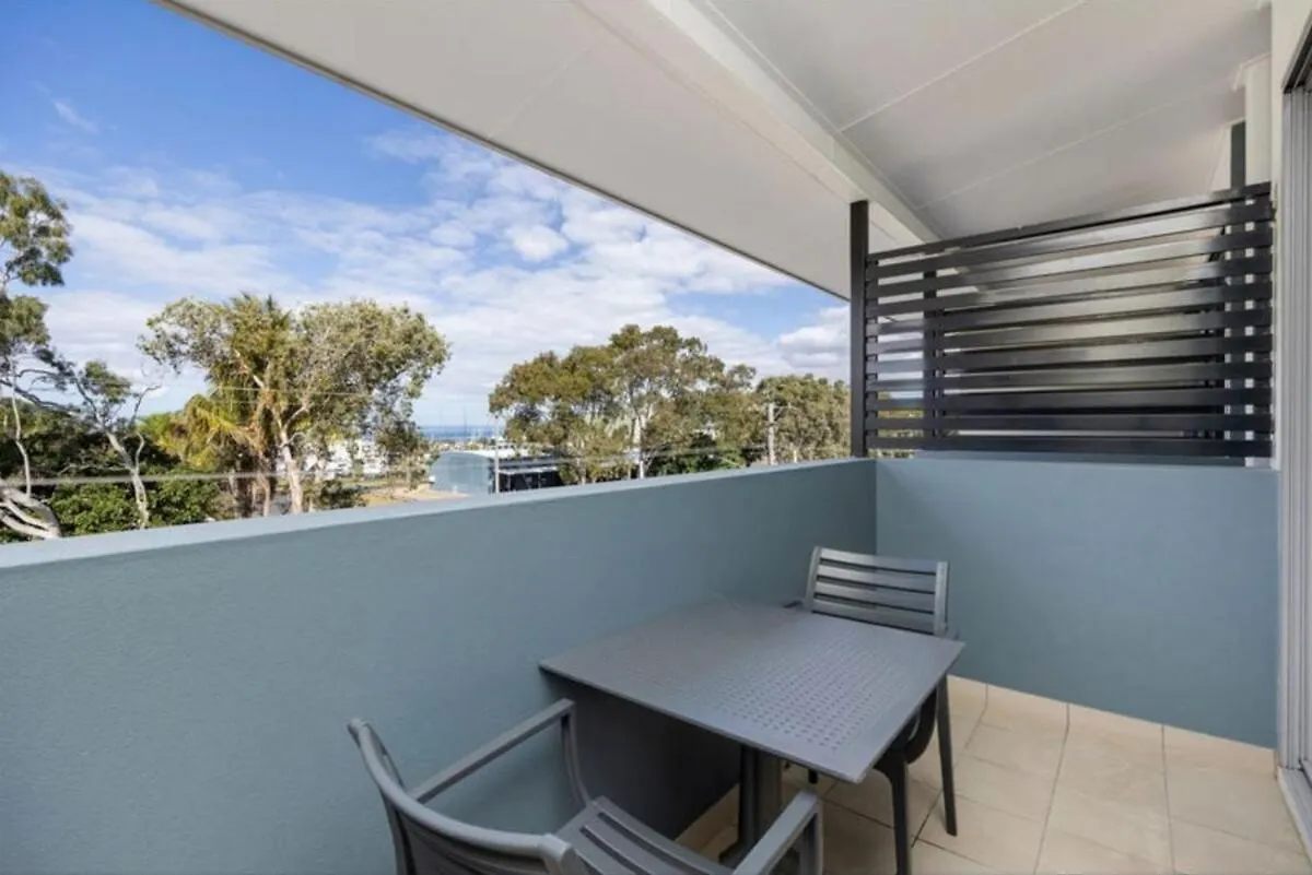 Luxe Resort Units Urangan Esp Hervey Bay Marina Ocean Views Pool Apartman
